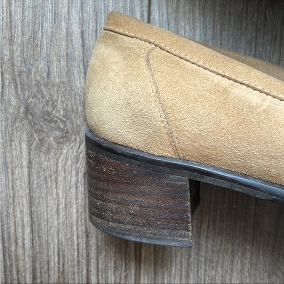 Stuart Weitzman tan suede animal print loafers. Size 7,5 B - Picture 8 of 15